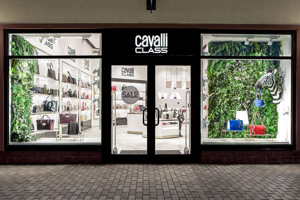 CAVALLI CLASS — первый магазин Cavalli Class в России